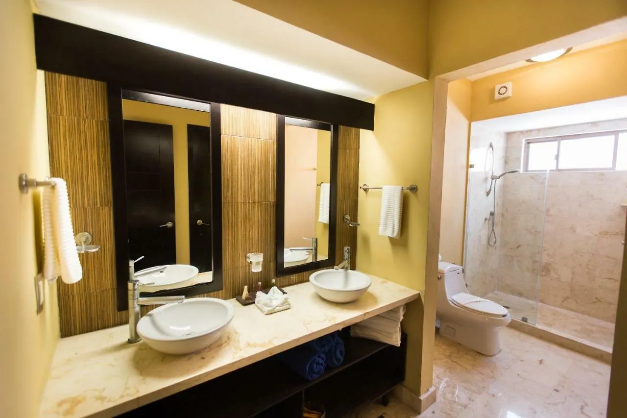101 Corto Maltes ,3 Bedroom Condo Ocean View Playa del Carmen Appartement